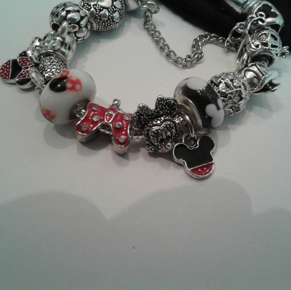 Jewelry - Picture 6 of 7